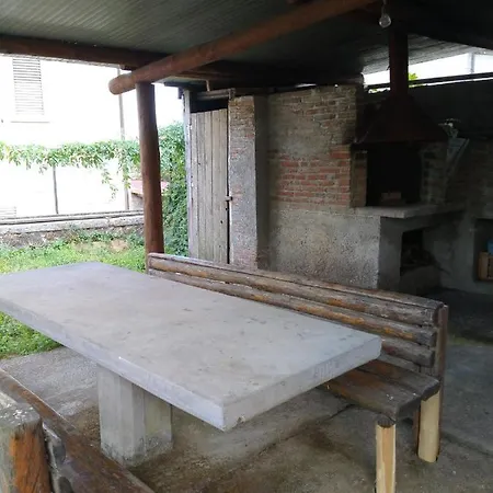 Casa Con Giardino In Montagna Holiday home *